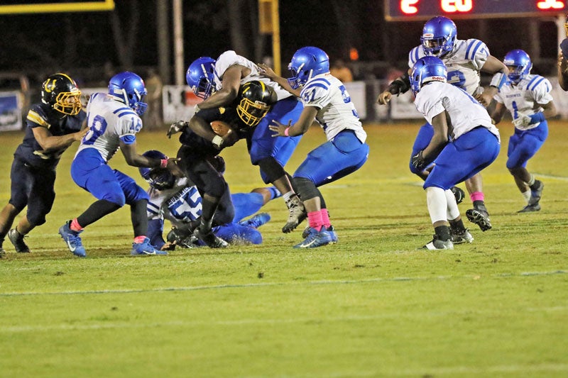 Broncos roll over Brunswick Bulldogs with 32-14 win - The Tidewater ...